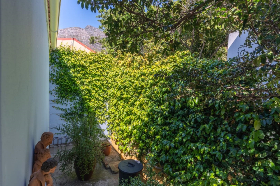 1 Bedroom Property for Sale in Woodstock Western Cape
